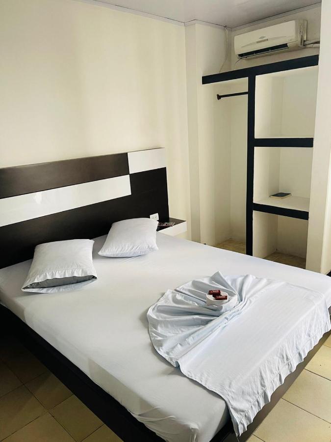 Gavan Plaza Hotel Вилавиченцио Екстериор снимка