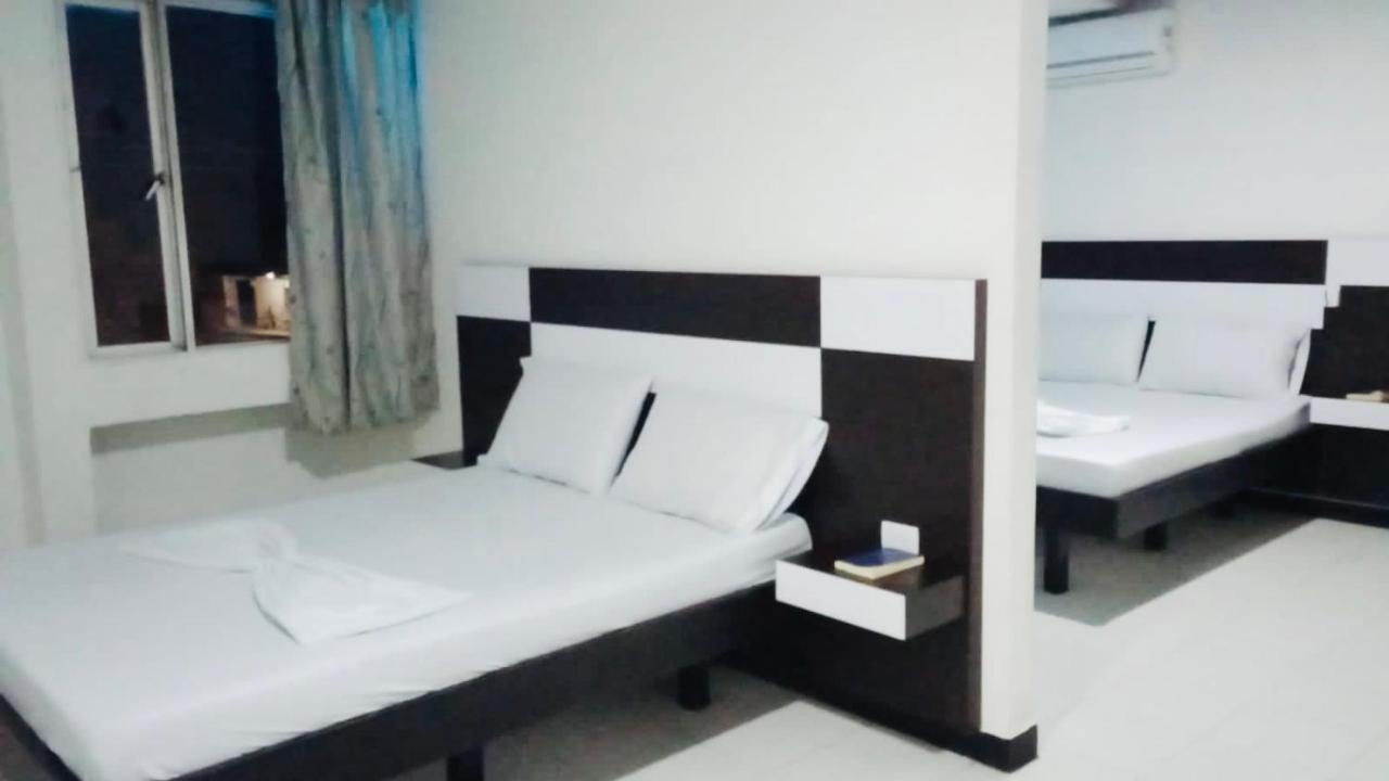 Gavan Plaza Hotel Вилавиченцио Екстериор снимка